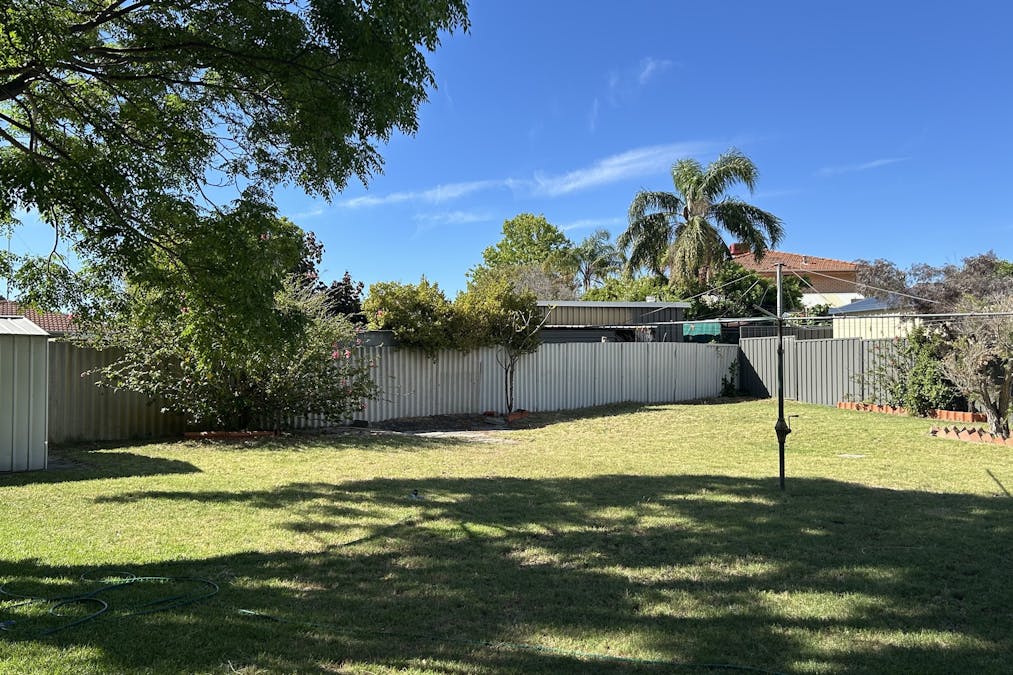 8 Tilley Crescent, East Bunbury, WA, 6230 - Image 13