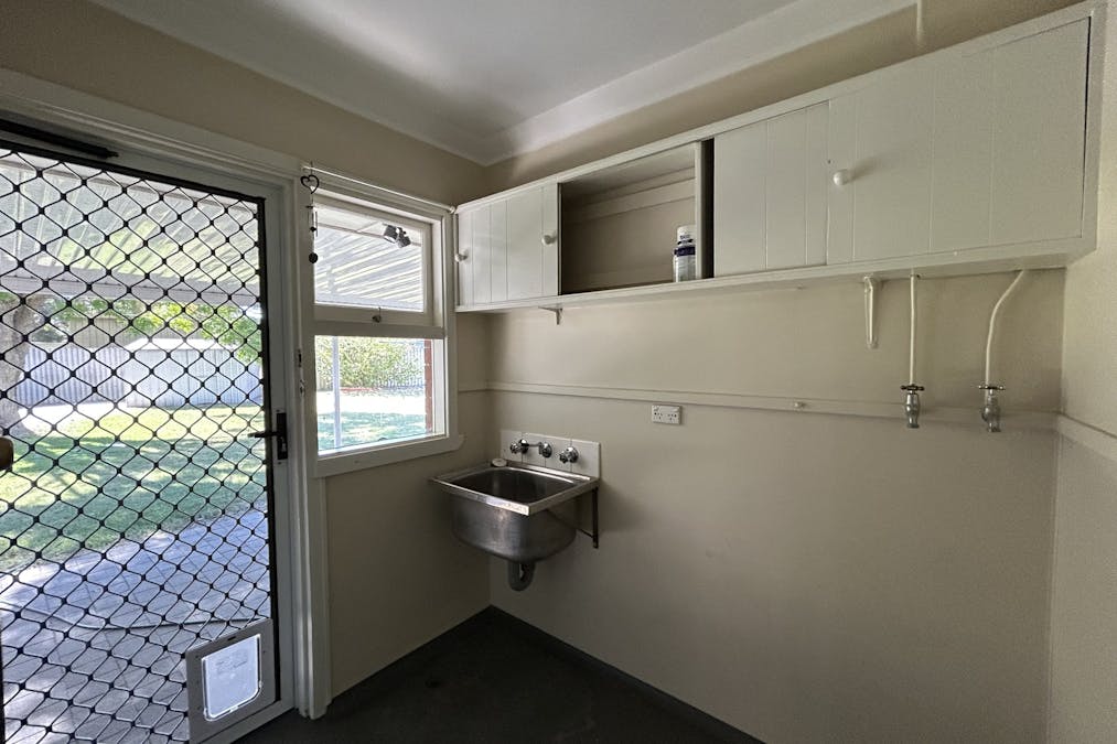 8 Tilley Crescent, East Bunbury, WA, 6230 - Image 12