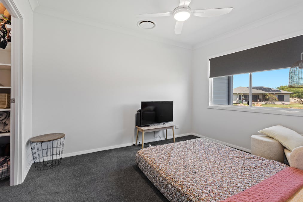 18 Katherine Street, Dalby, QLD, 4405 - Image 12