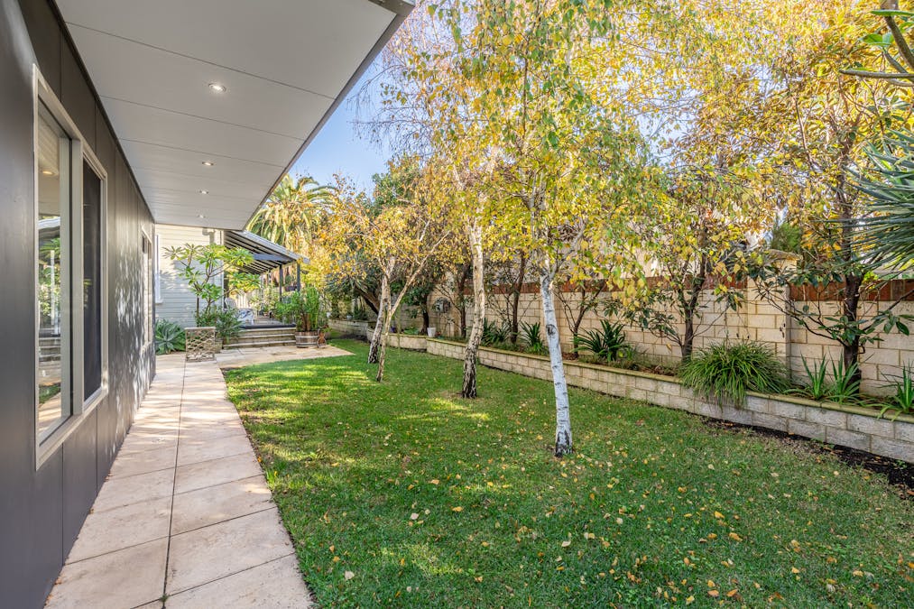 5 Reading Street, Bunbury, WA, 6230 - Image 25