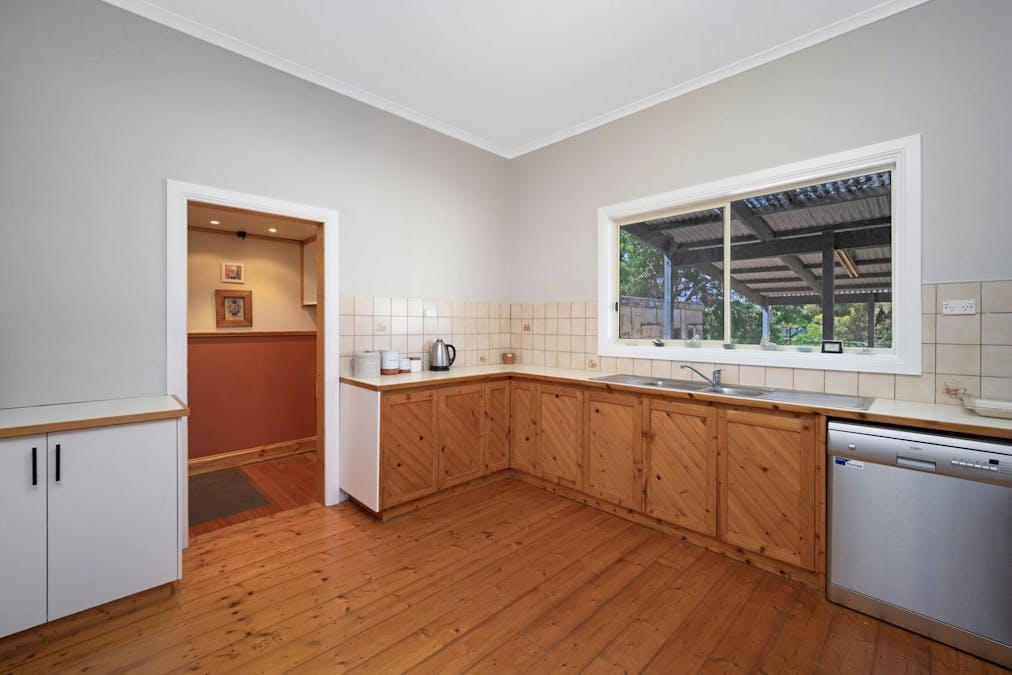186 Kent Road, Hamilton, VIC, 3300 - Image 6