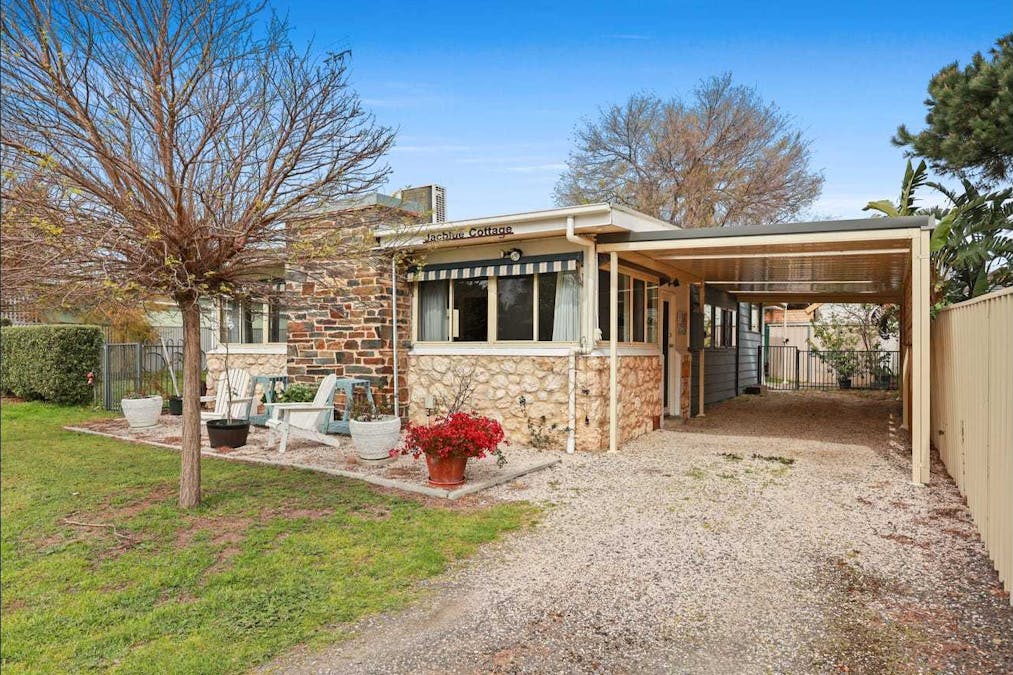 11 Bond Avenue, Victor Harbor, SA, 5211 - Image 13