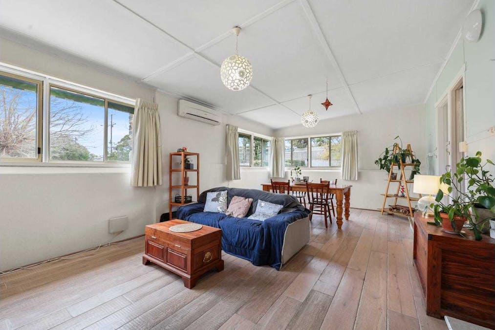 11 Bond Avenue, Victor Harbor, SA, 5211 - Image 6