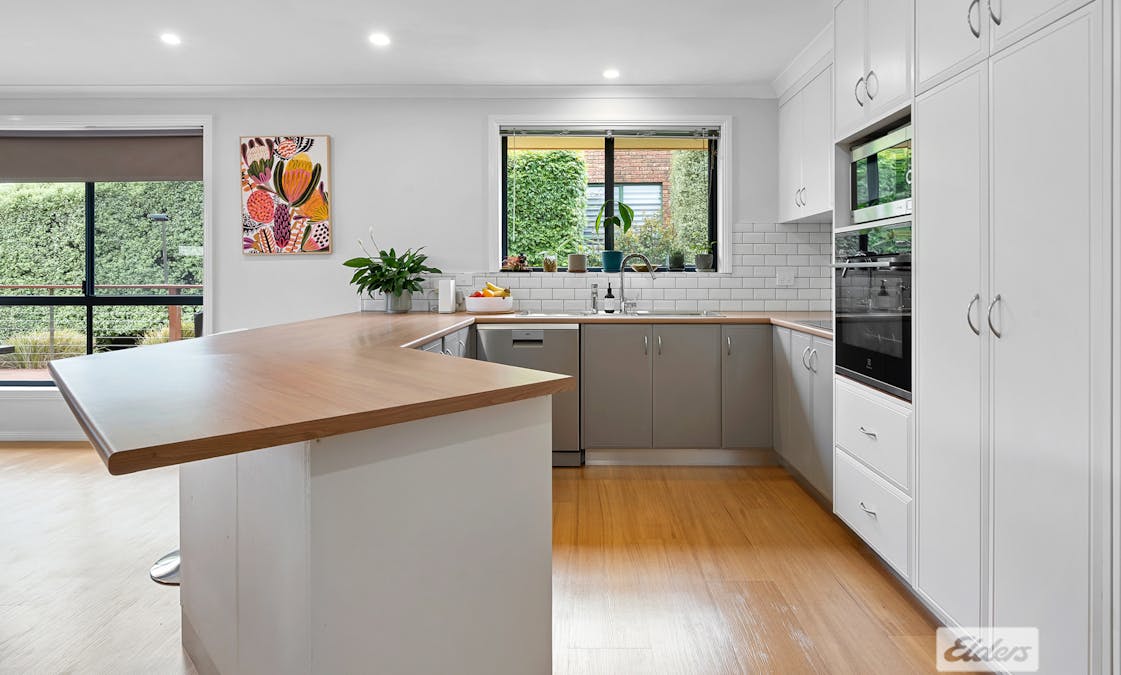 11 Heather Crescent, Park Grove, TAS, 7320 - Image 3