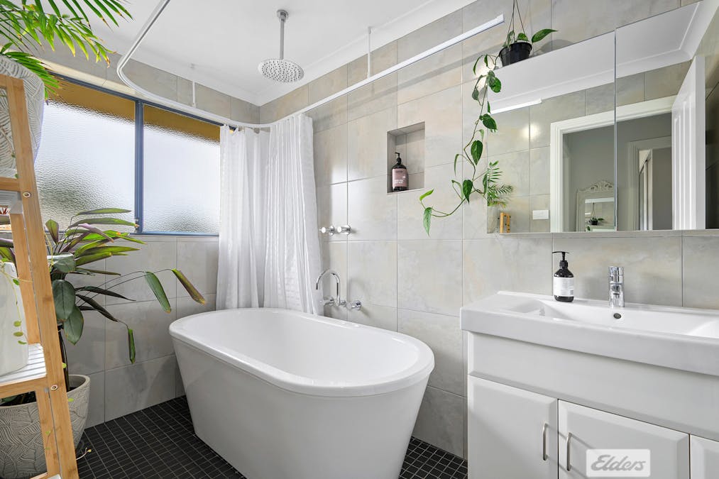 11 Heather Crescent, Park Grove, TAS, 7320 - Image 13