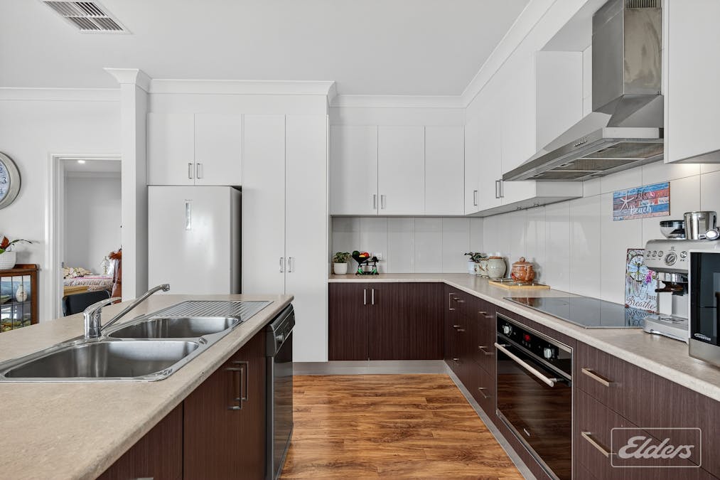 17 Elanora Crescent, Cape Jervis, SA, 5204 - Image 12