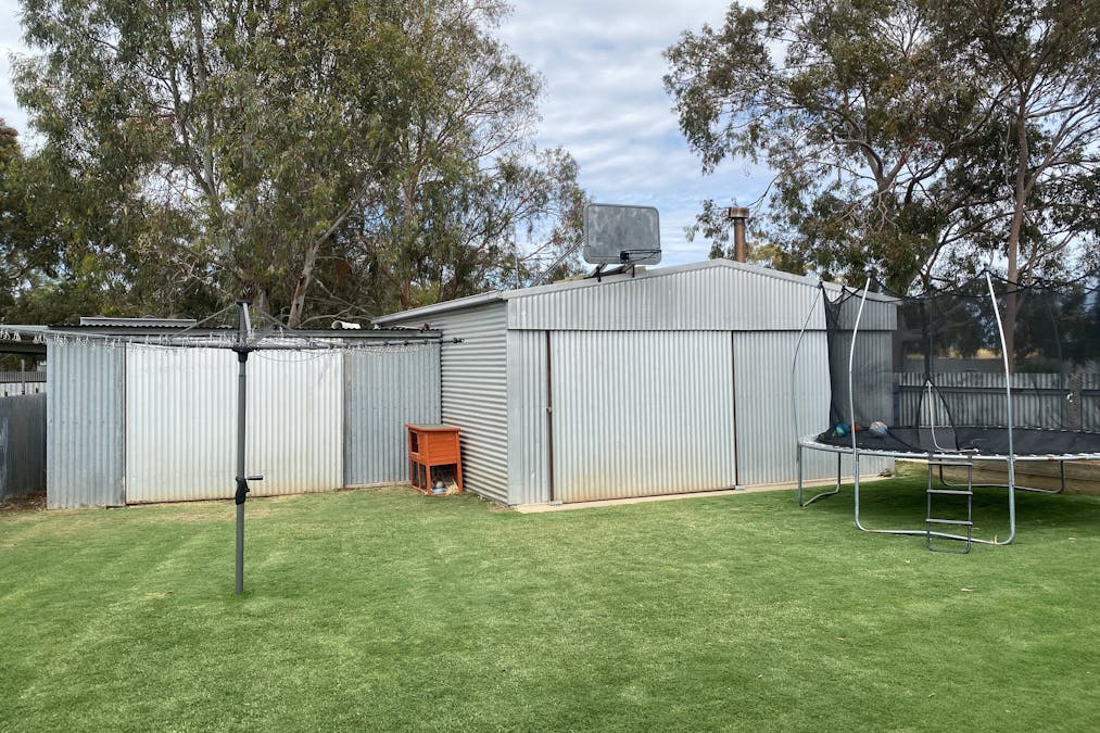 6 Tobruk Avenue, Warracknabeal, VIC, 3393 - Image 16