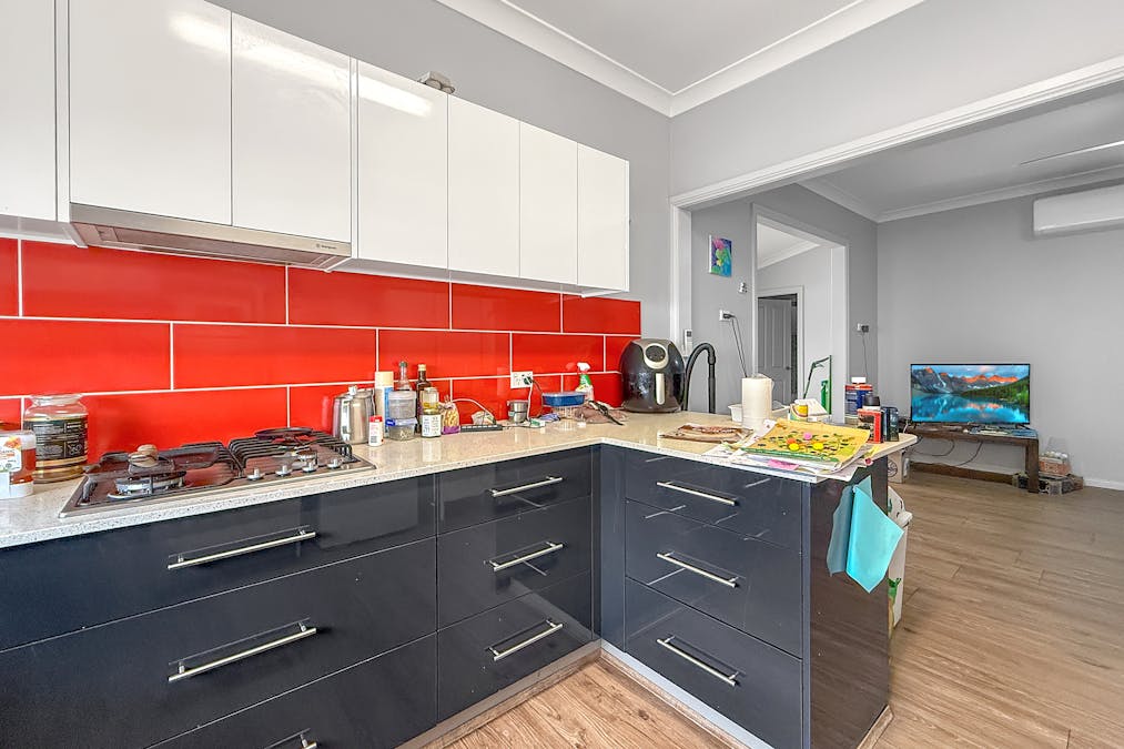 10 Lynch Street, Parkes, NSW, 2870 - Image 2