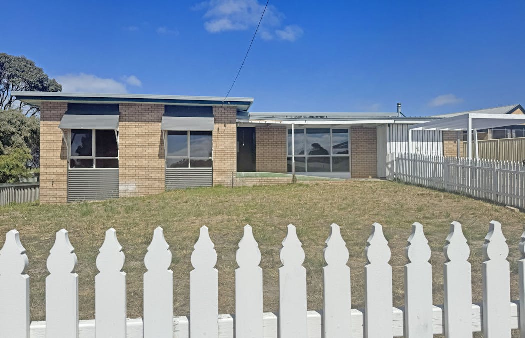 9 Magnolia Crescent, Castletown, WA, 6450 - Image 1