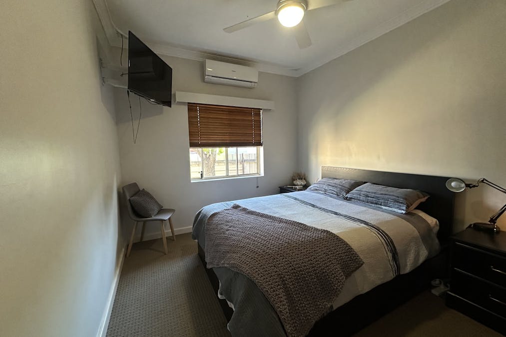 7 Andrews Place, Katanning, WA, 6317 - Image 12