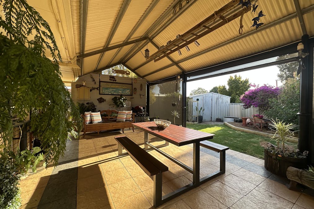 7 Andrews Place, Katanning, WA, 6317 - Image 18