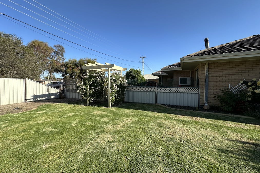7 Andrews Place, Katanning, WA, 6317 - Image 25