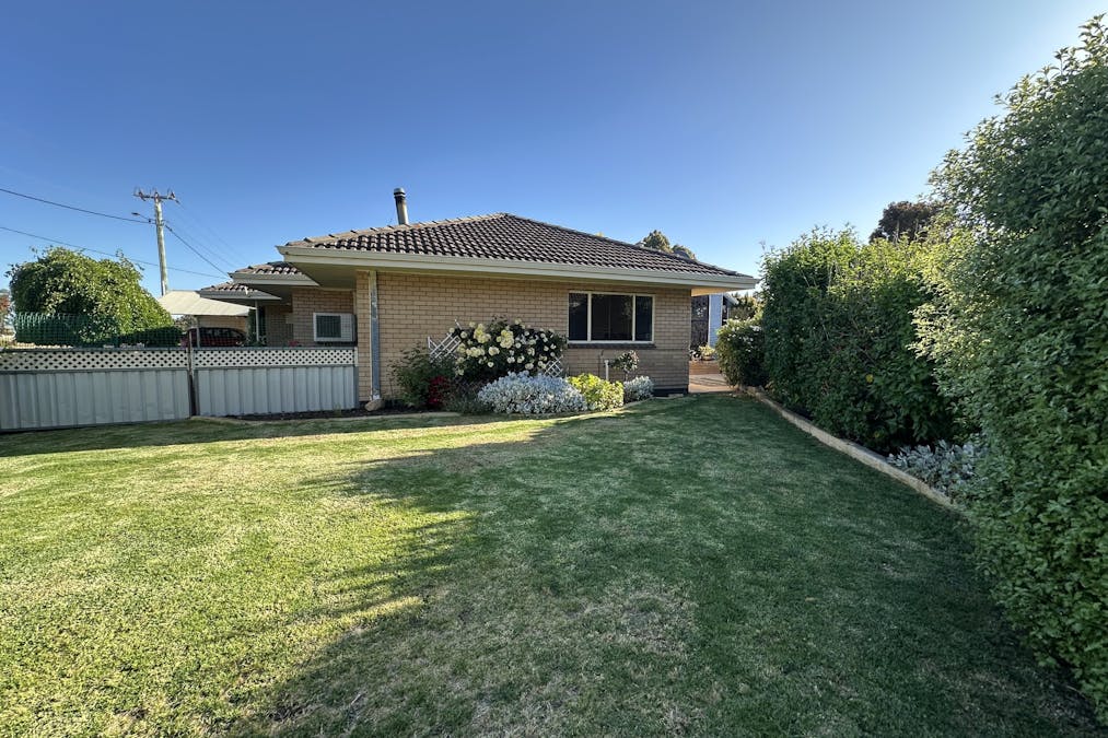 7 Andrews Place, Katanning, WA, 6317 - Image 31