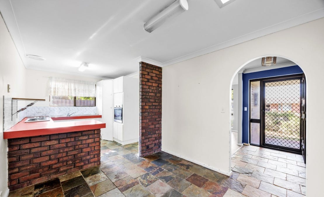 9 Bramble Grove, Carey Park, WA, 6230 - Image 4