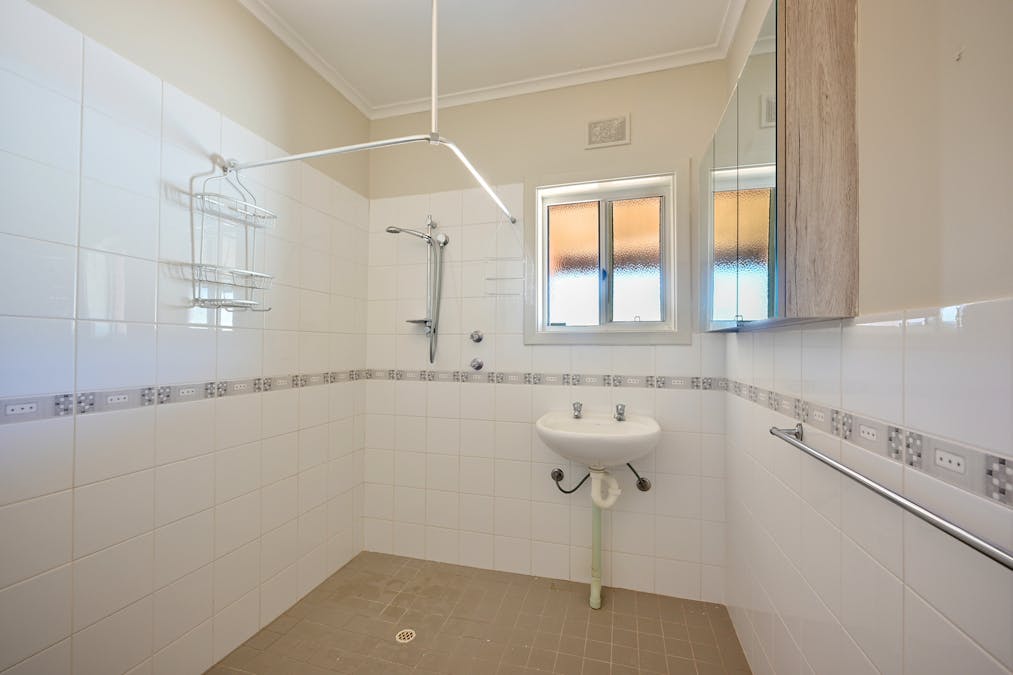 8 Taylor Street, Whyalla Stuart, SA, 5608 - Image 8