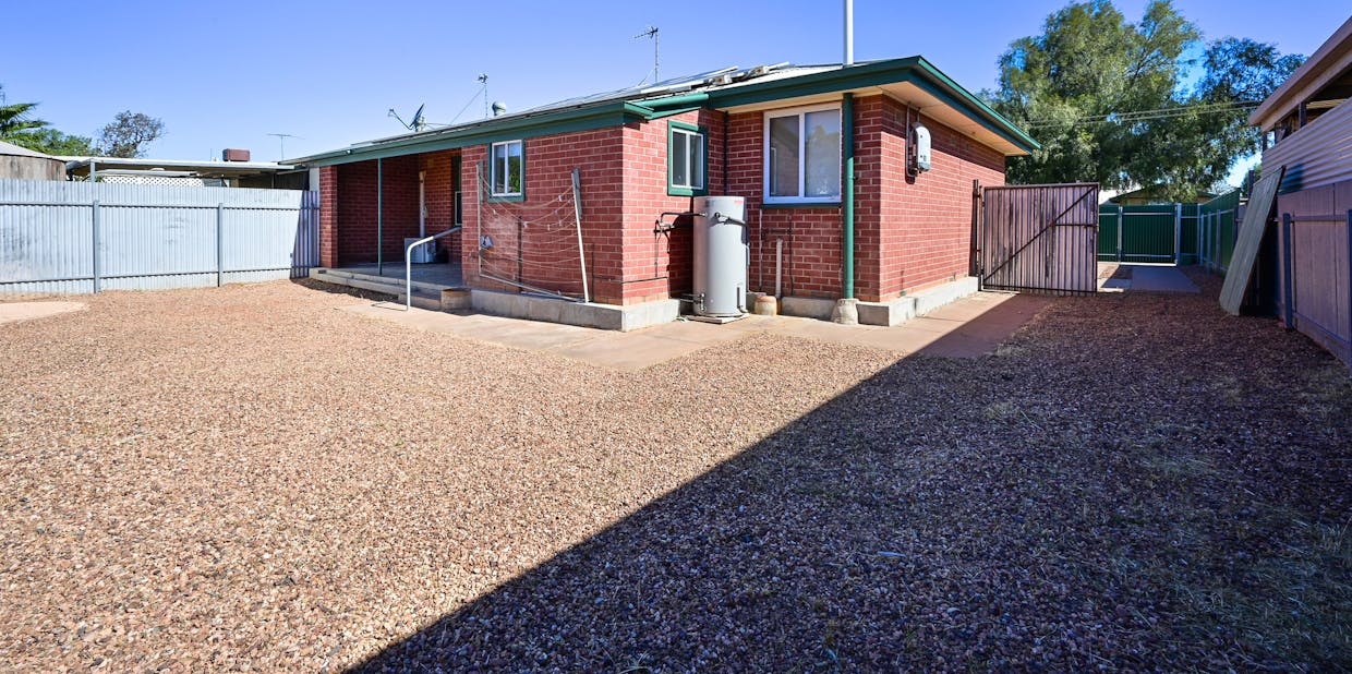 8 Taylor Street, Whyalla Stuart, SA, 5608 - Image 12