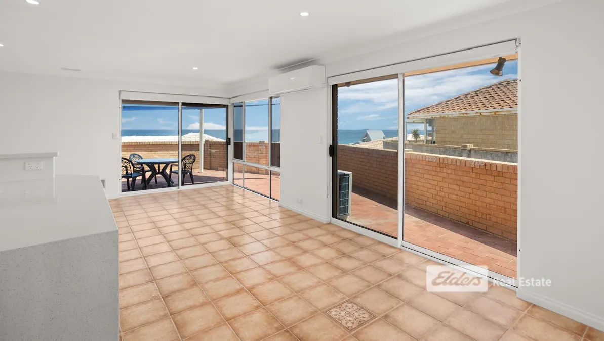 2/22C Upper Esplanade, Bunbury, WA, 6230 - Image 1