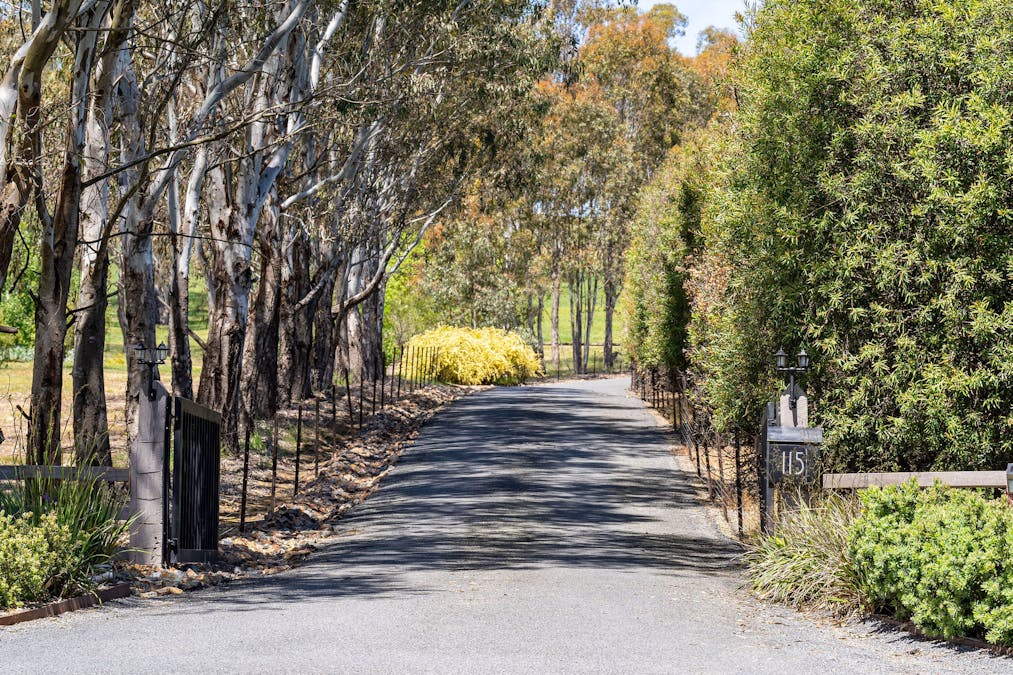 115 Swann Road, Alexandra, VIC, 3714 - Image 2