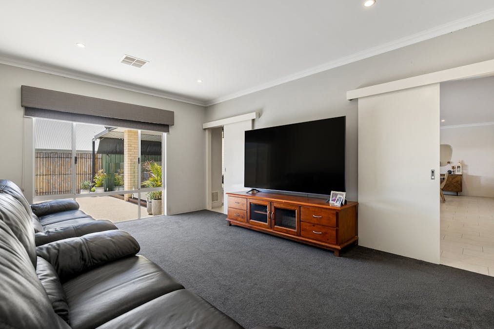 43 Baystone Road, Baldivis, WA, 6171 - Image 10