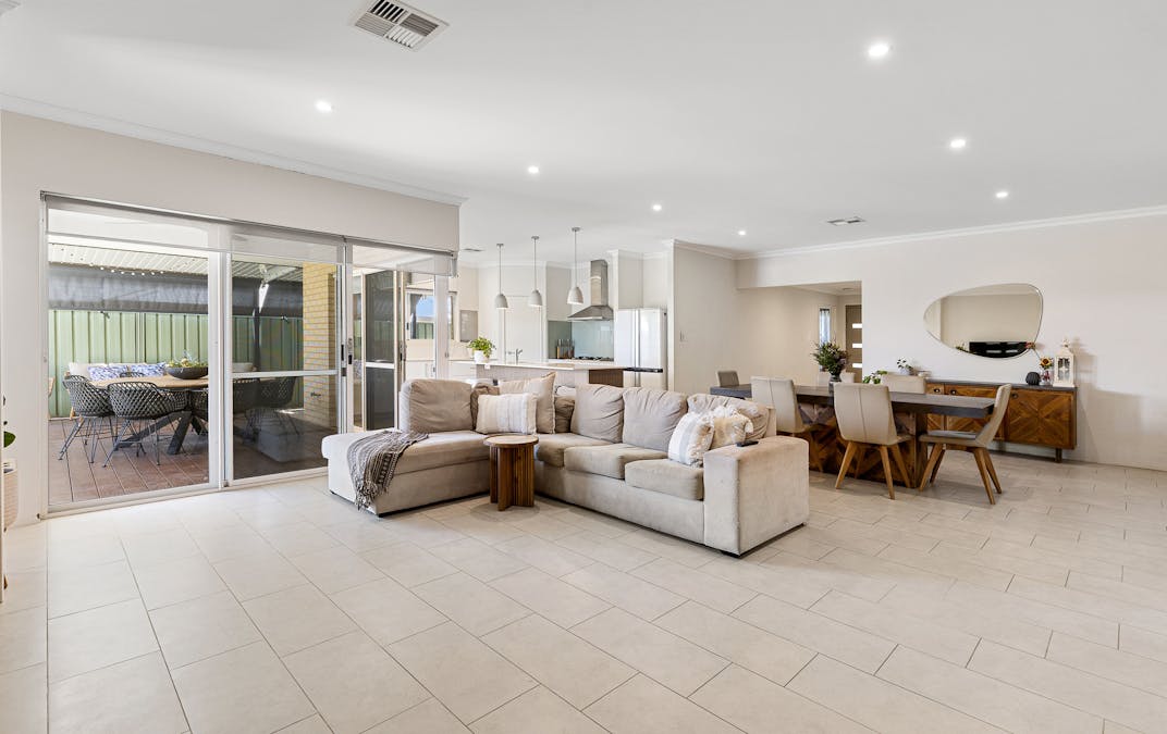 43 Baystone Road, Baldivis, WA, 6171 - Image 6