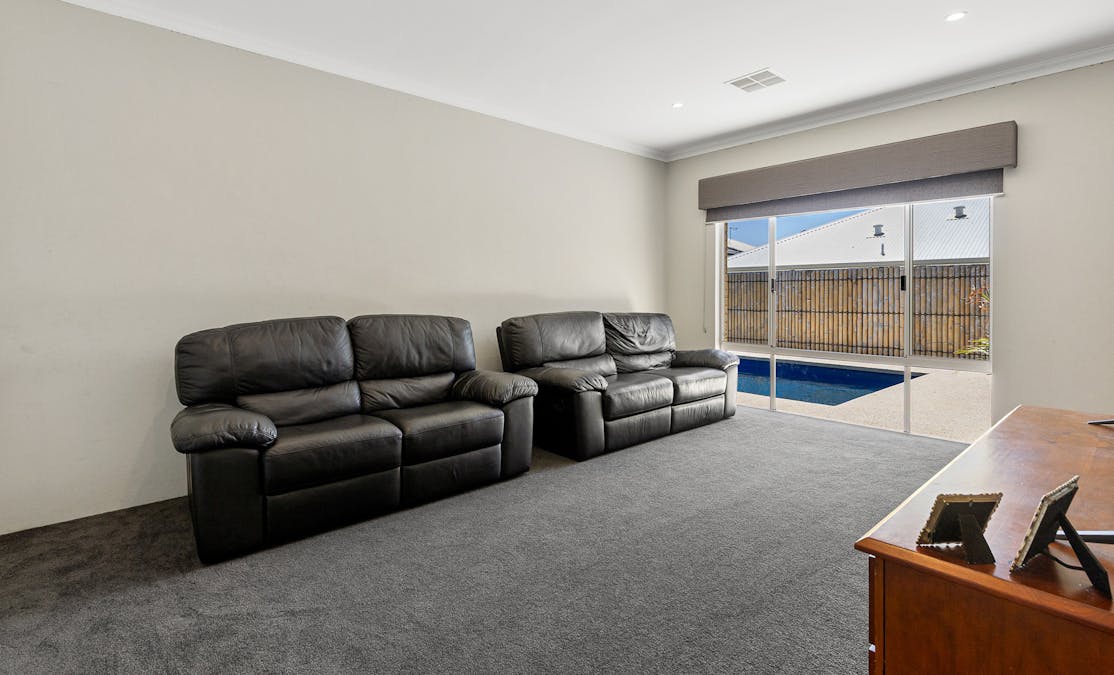43 Baystone Road, Baldivis, WA, 6171 - Image 11