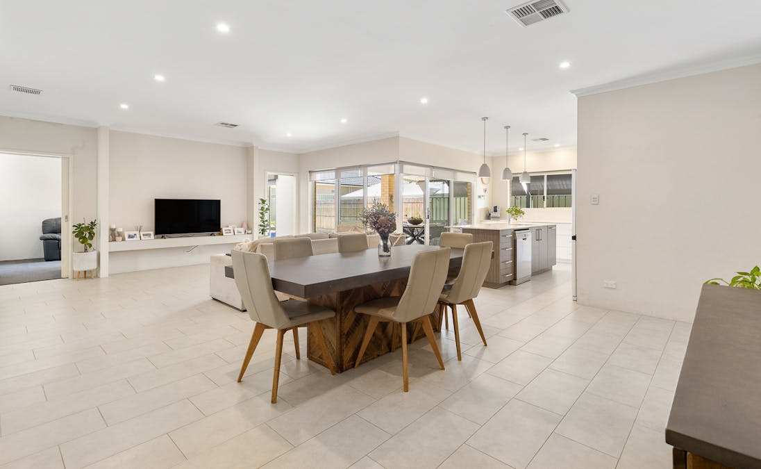 43 Baystone Road, Baldivis, WA, 6171 - Image 8