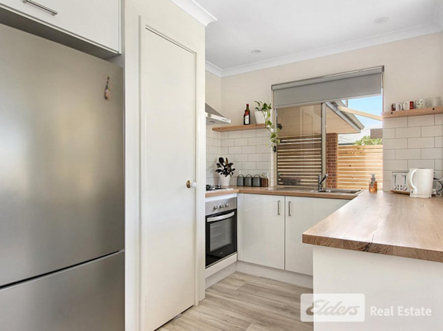 35 Mornington Boulevard, Waikiki, WA, 6169 - Image 9