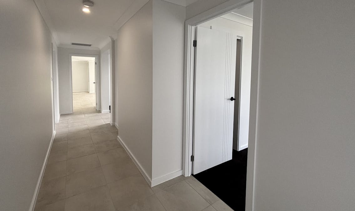 24 Tide Crescent, Dubbo, NSW, 2830 - Image 3