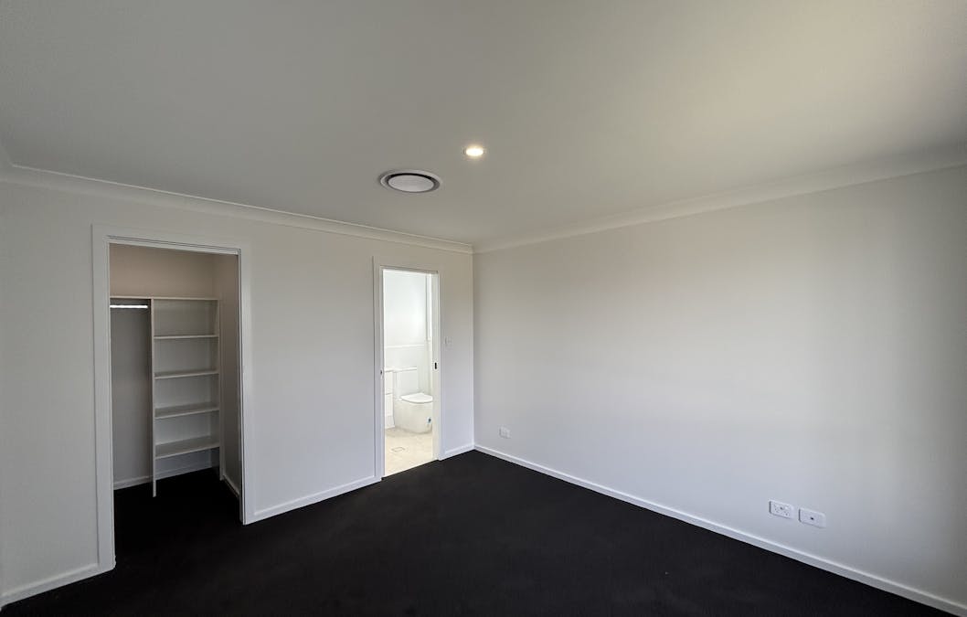 24 Tide Crescent, Dubbo, NSW, 2830 - Image 5