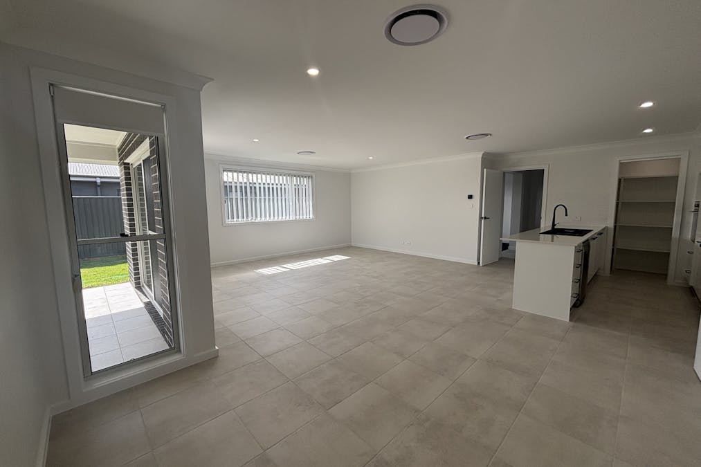 24 Tide Crescent, Dubbo, NSW, 2830 - Image 9