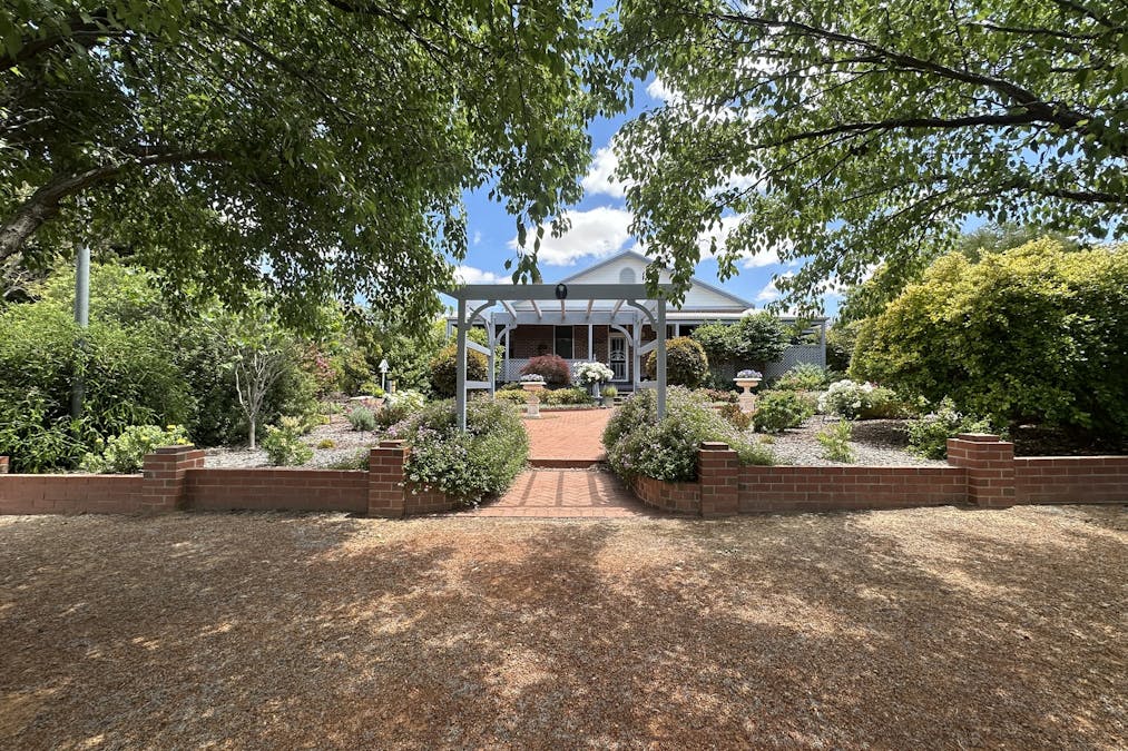 7 Ware Street, Wagin, WA, 6315 - Image 1