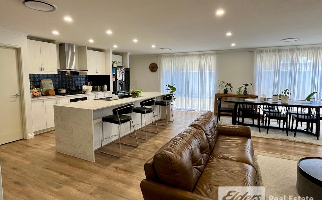 10 Gillespie Parkway, Baldivis, WA, 6171 - Image 9