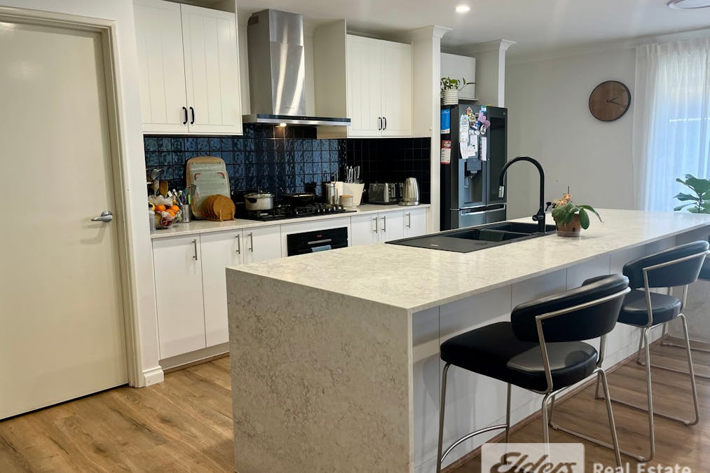 10 Gillespie Parkway, Baldivis, WA, 6171 - Image 13