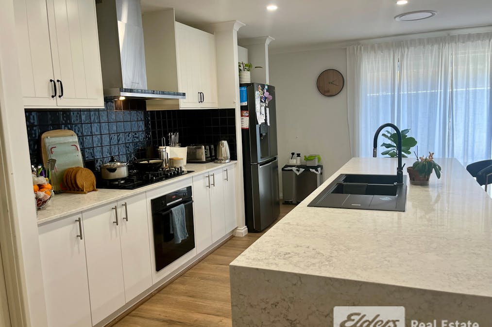 10 Gillespie Parkway, Baldivis, WA, 6171 - Image 11