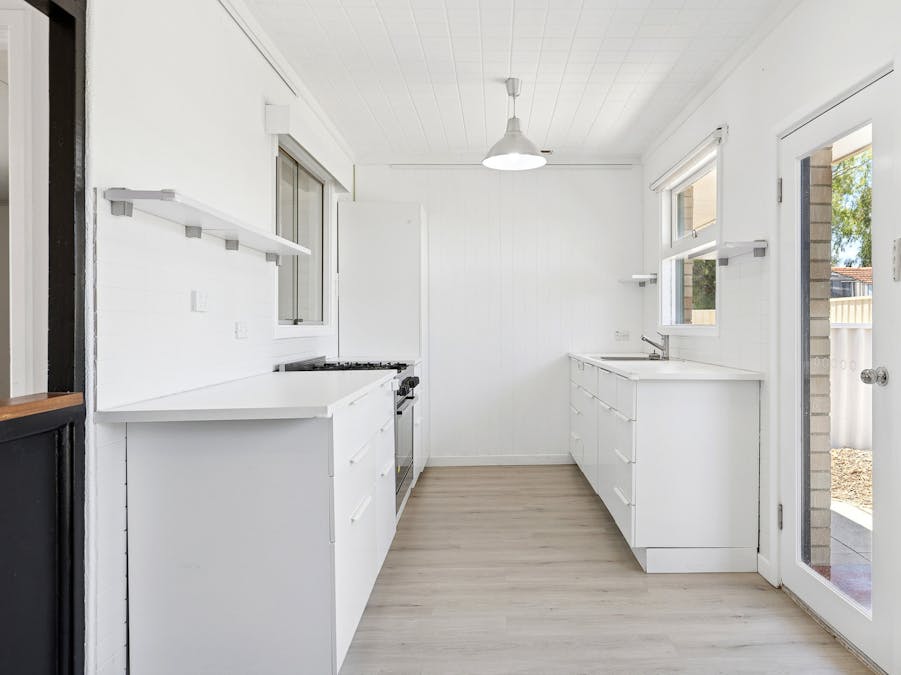 19 Leo Place, Rockingham, WA, 6168 - Image 12