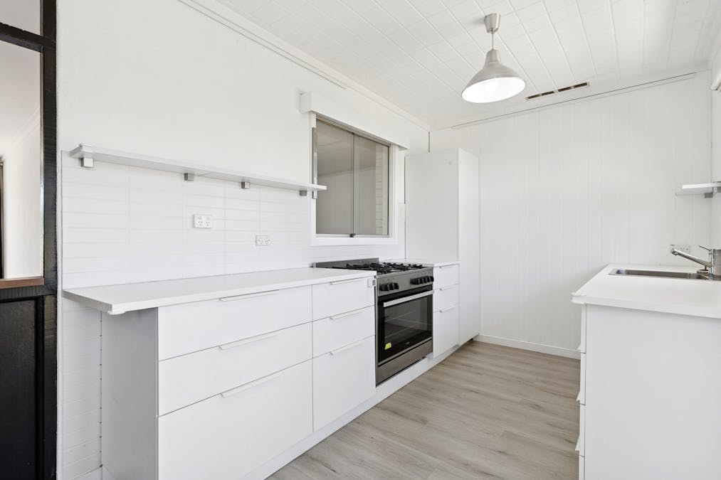 19 Leo Place, Rockingham, WA, 6168 - Image 13