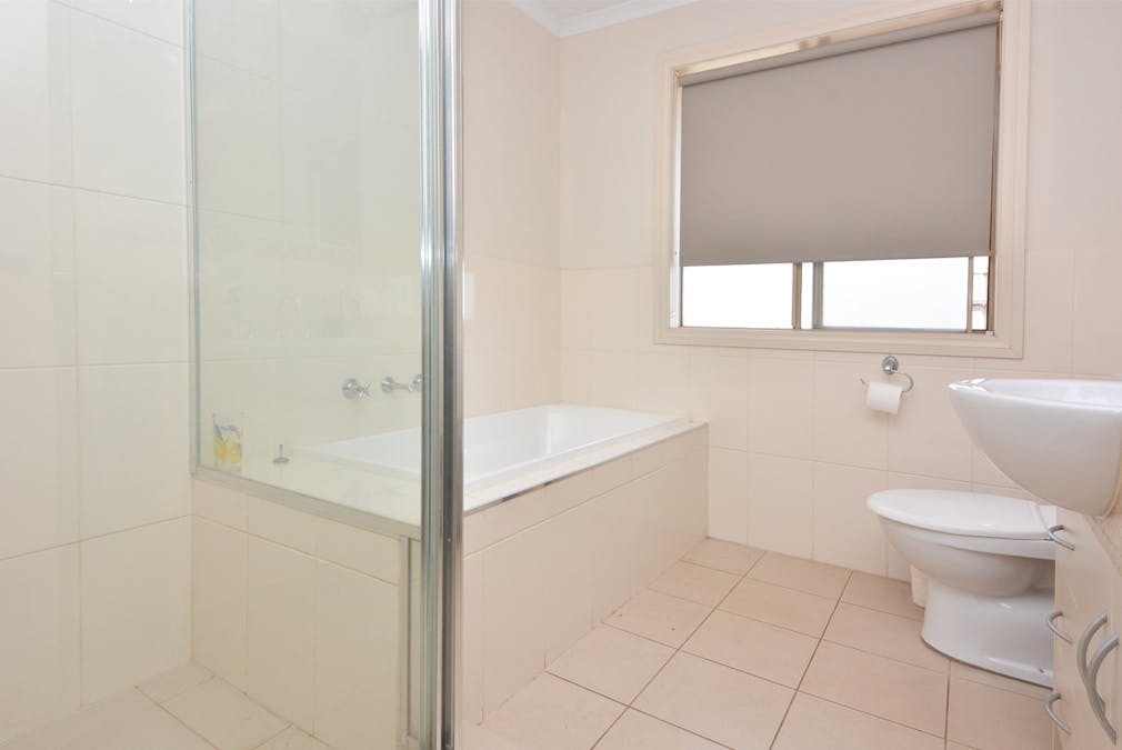 11 Foote Place, Whyalla Stuart, SA, 5608 - Image 12