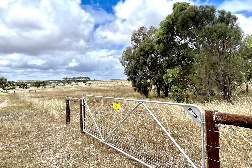 22 Old Coach Road, Bramfield, SA, 5670 - Image 9