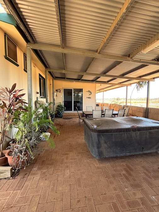 563 & 561 Robinson Street, Carnarvon, WA, 6701 - Image 4