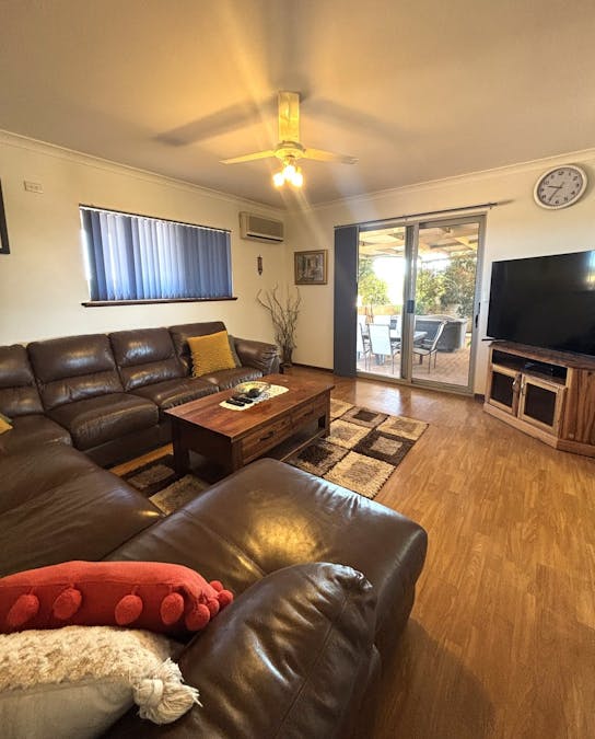 563 & 561 Robinson Street, Carnarvon, WA, 6701 - Image 9