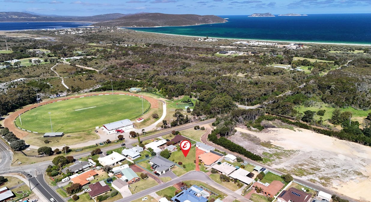 6 Ardross Crescent, Collingwood Park, WA, 6330 - Image 9