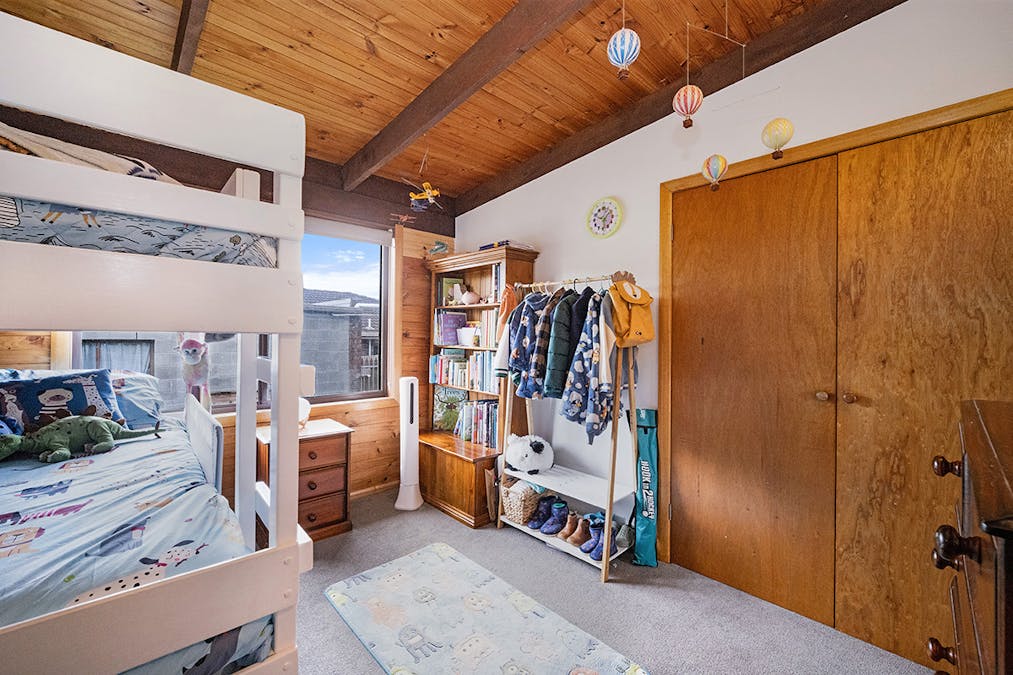 45 Laidlaw Street, Hamilton, VIC, 3300 - Image 2