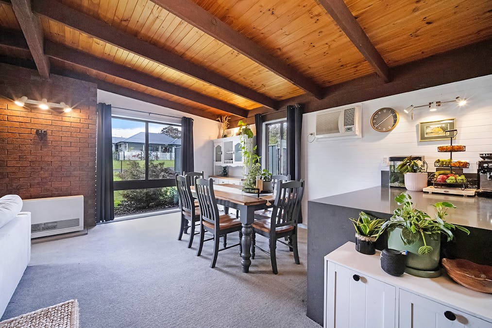 45 Laidlaw Street, Hamilton, VIC, 3300 - Image 6