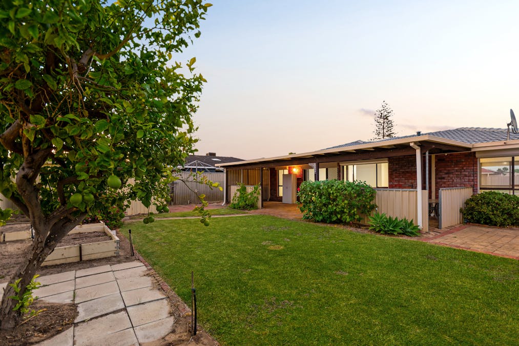 6 Caribbean Drive, Safety Bay, WA, 6169 - Image 19