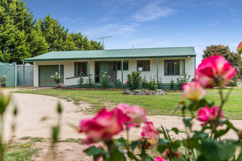 2 Fennelly Drive, Pyalong, VIC, 3521 - Image 15