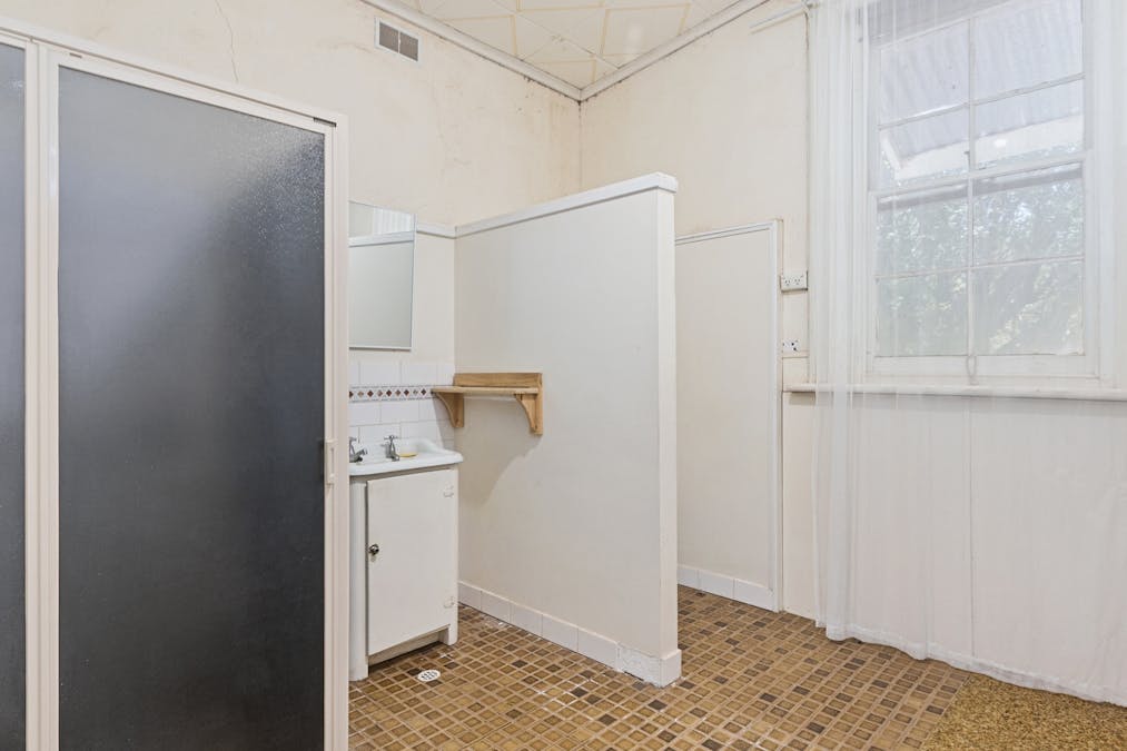 8 Broughton Road, Yacka, SA, 5470 - Image 19