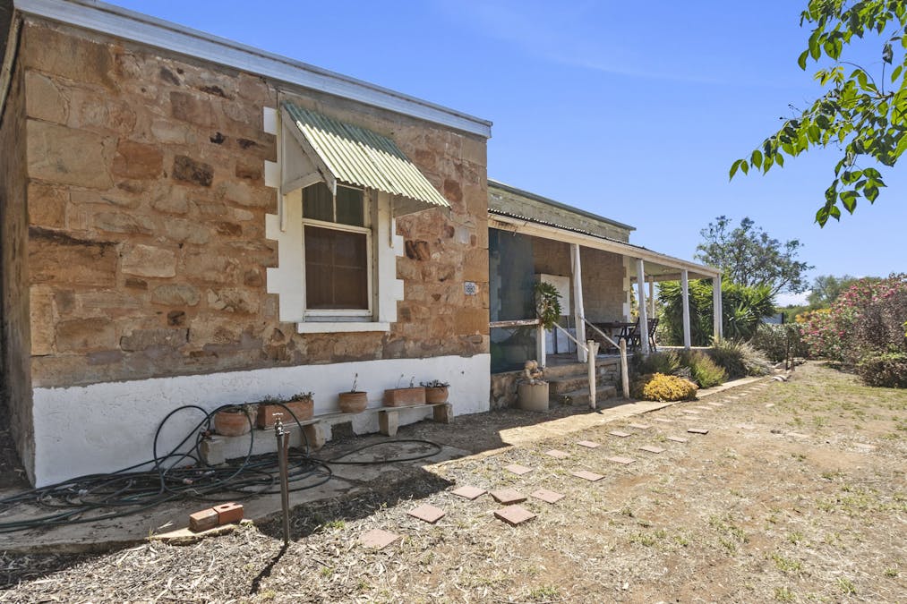 8 Broughton Road, Yacka, SA, 5470 - Image 20