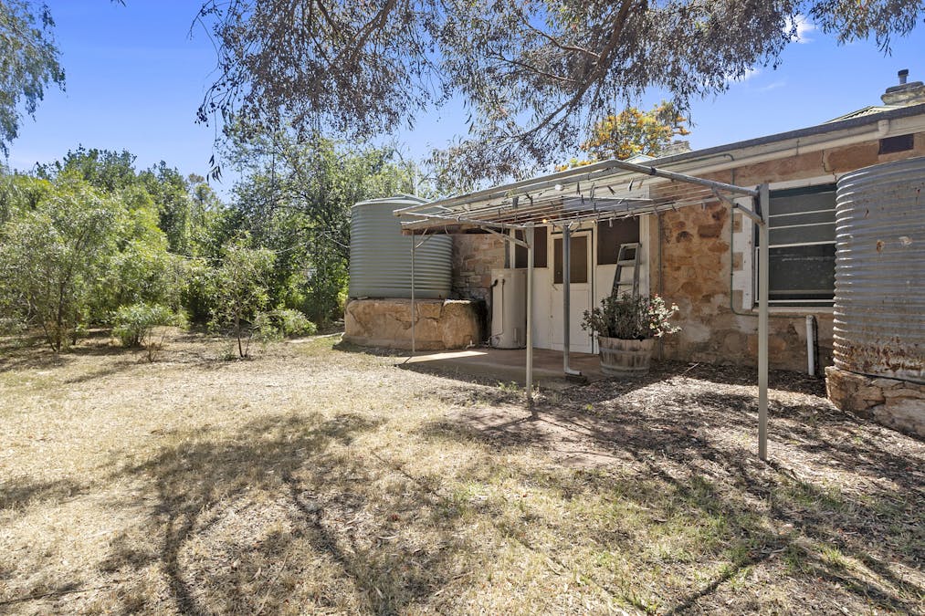 8 Broughton Road, Yacka, SA, 5470 - Image 22