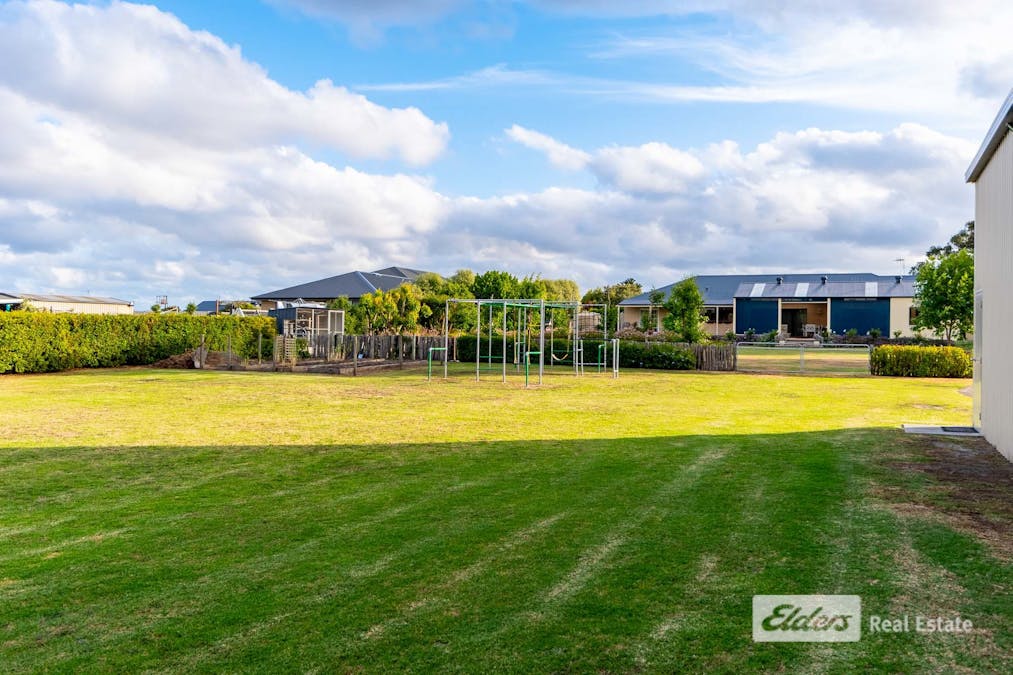 18 Owen Court, Warrenup, WA, 6330 - Image 29