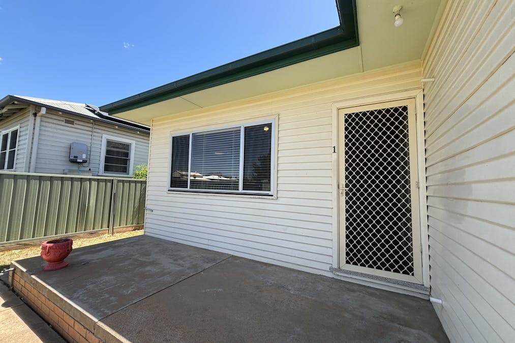 1 Gipps Street, Dubbo, NSW, 2830 - Image 2